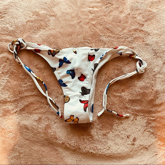 Shein swim butterfly string bikini with matching shorts - Picture 3 of 7